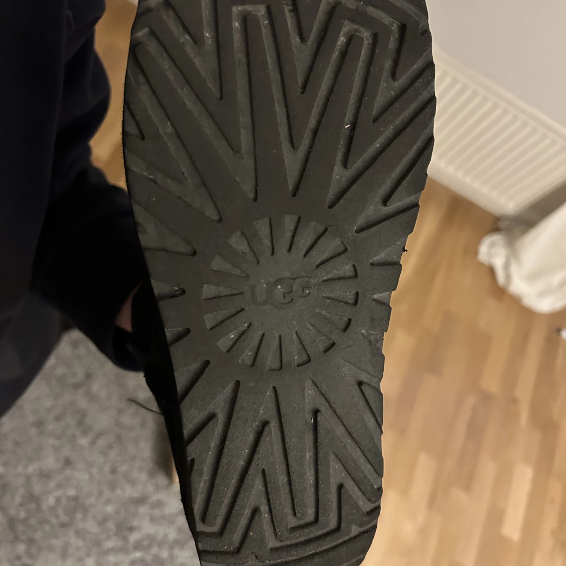 Äkta svarat UGG - 90