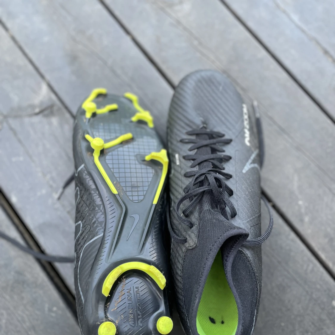 Fotbollsskor storlek 44 - 91