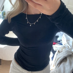 Intimissimi tröja - Den populära cashmere tröjan från intimissi. Använd men bra skick.