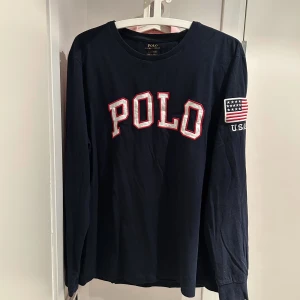 Ralph Lauren tröja - Säljer denna pga brist på användning!