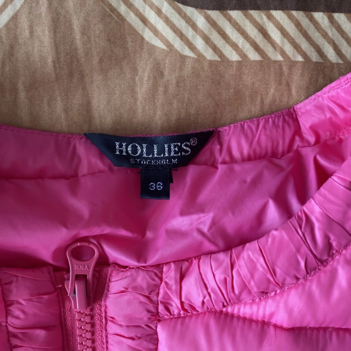 Rosa jacka från Hollies - 90