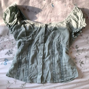 Topp - Oanvänd topp från hm🤍