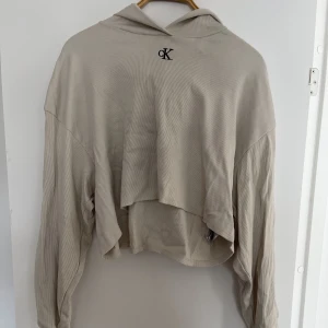 Ck magtröja  - Ck magtröja, använd en gång.  Storlek L