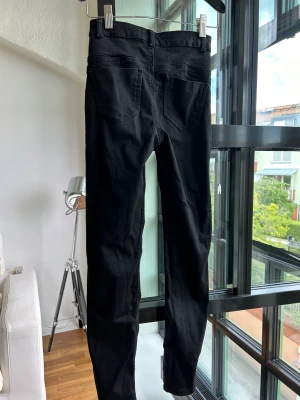 Push up byxor från calzedonia - Använd en gång. Xs