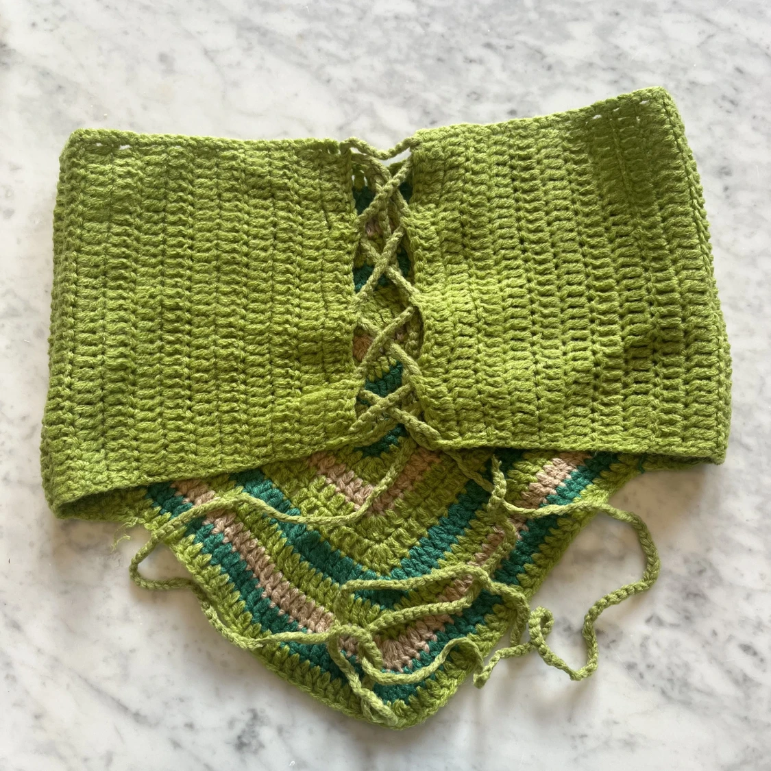 Stickad hjärtformad topp - 91