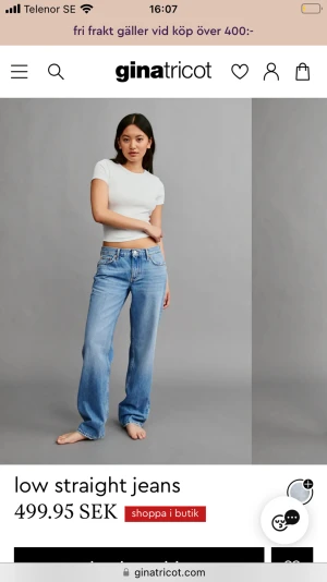 Blåa lågmidjade jeans  - Har använt dem några gånger och är jätte sköna frakten 50 kr nypris 500 kr 