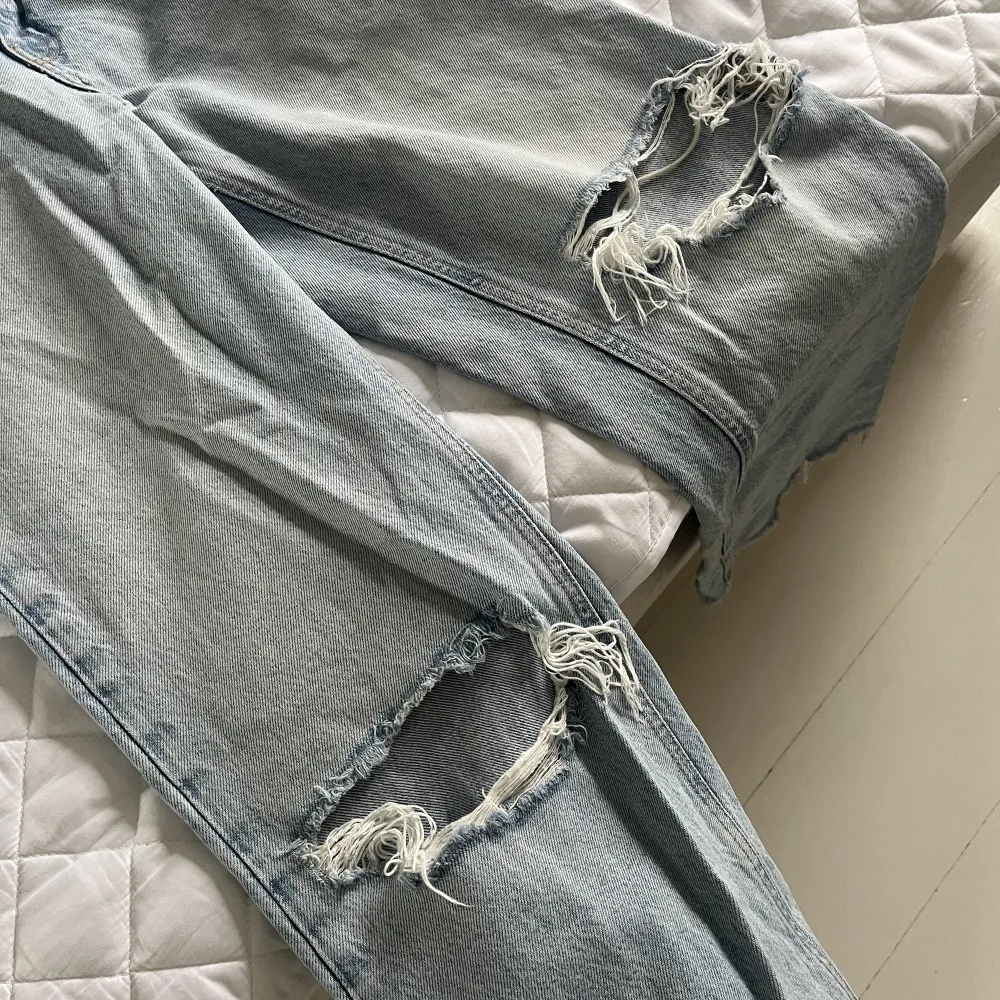 Zara jeans storlek 36. Fint skick. Frakt ingår inte i priset! . Jeans & Byxor.