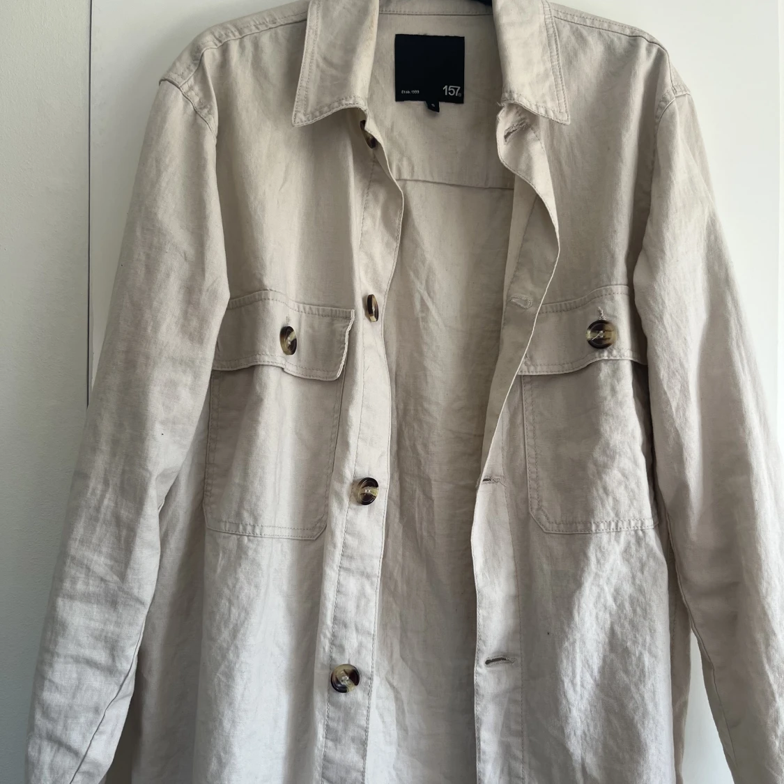 Ljus beige vårjacka