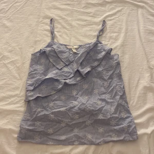 Blus/linne 169 kr+frakt - Fint skick! Stl. 32