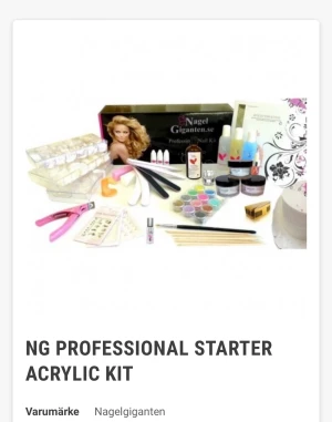 Akryl nagel kit - Akryl nagel kit från Nagelgiganten som innehåller allt man behöver för att göra akrylnaglar. Sparsamt använt, finns även helt oanvända borstar och oöppnad vätska i paketet. Startkitet är köpt för 999:-  💗 alla pulver är mer än halvfulla, glittren oöppnade