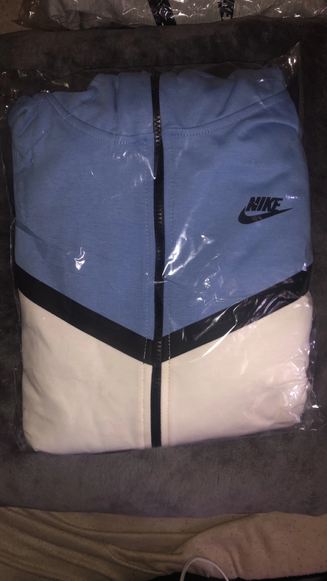 Baby blue Nike tech set