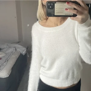 Tröja - Superfin fluffig/stickad topp från Lindex 💕💕💕
