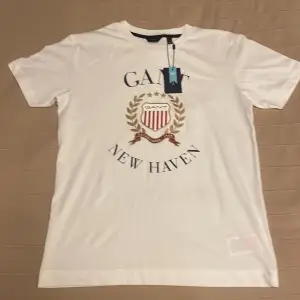 Oanvänd Gant t-shirt 