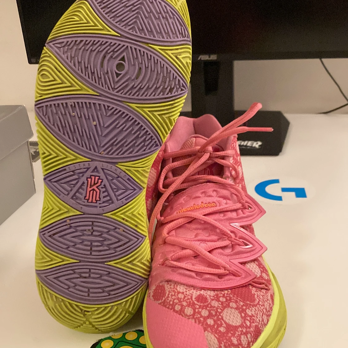 Kyrie 5 SpongeBob Patrick - 90