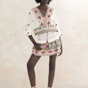 Superfin zara kjol som har använts ett fåtal gånger🙌🏻💞 Nypris 399🥰
