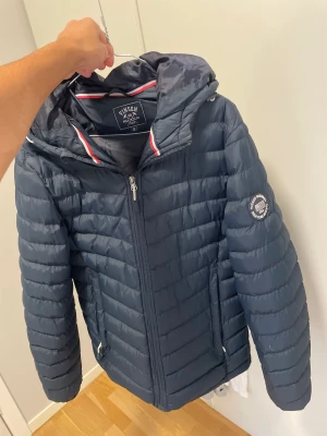 Polo club jacka - Hej säljer min polo jacka i storlek S som är gammal