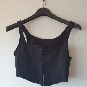 Magtröja från Shein storlek S, oanvänt - Magrtröja från Shein storlek S, oanvänt!