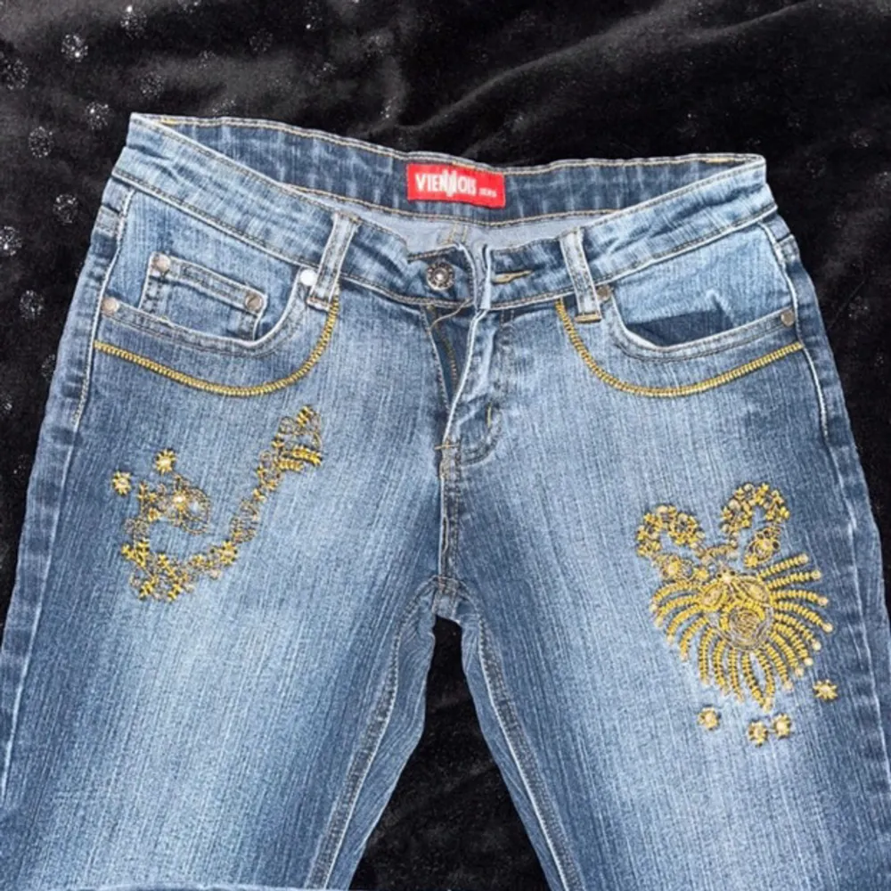 Lågmidjade jeans i jätte bra skick🌸. Jeans & Byxor.