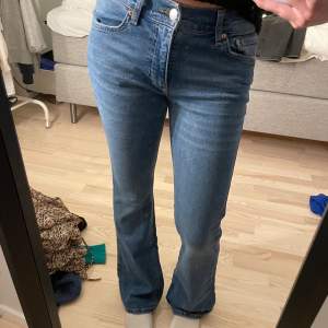 Nästan helt oandvänd jeans ifrån gina tricot 