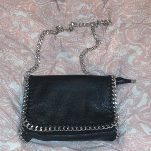 Tiamo väska - Tiamo väska från scorett. knappt andvänd, nypris 550kr💕