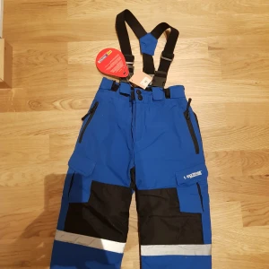 Nya termobyxor blå - Nya termobyxor i blå.  Storlek 92