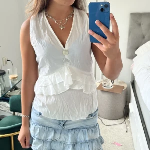 Topp!  - Snygg vit topp!