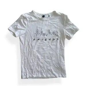 Supercoola friends t-shirt!!🤩😍🔥🔥