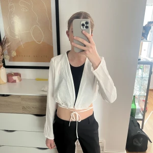 Zara blus  - Blus från zara aldrig använd helt ny. 