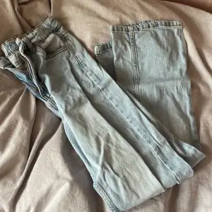 Jeans i storlek 152, passar på mig som är 155 lång❤️‍🔥