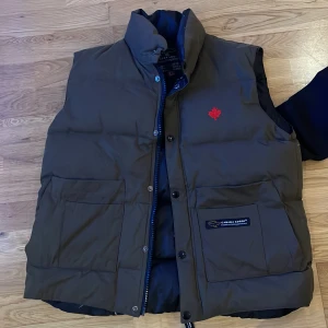 Väst - Canada goose väst storlek 2xs/xs