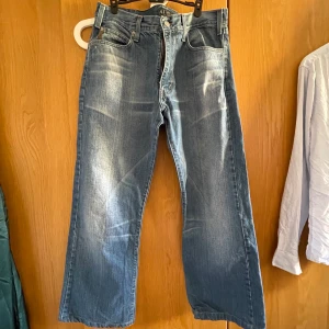 Armani jeans - Lågmidjade raka Armani jeans! 