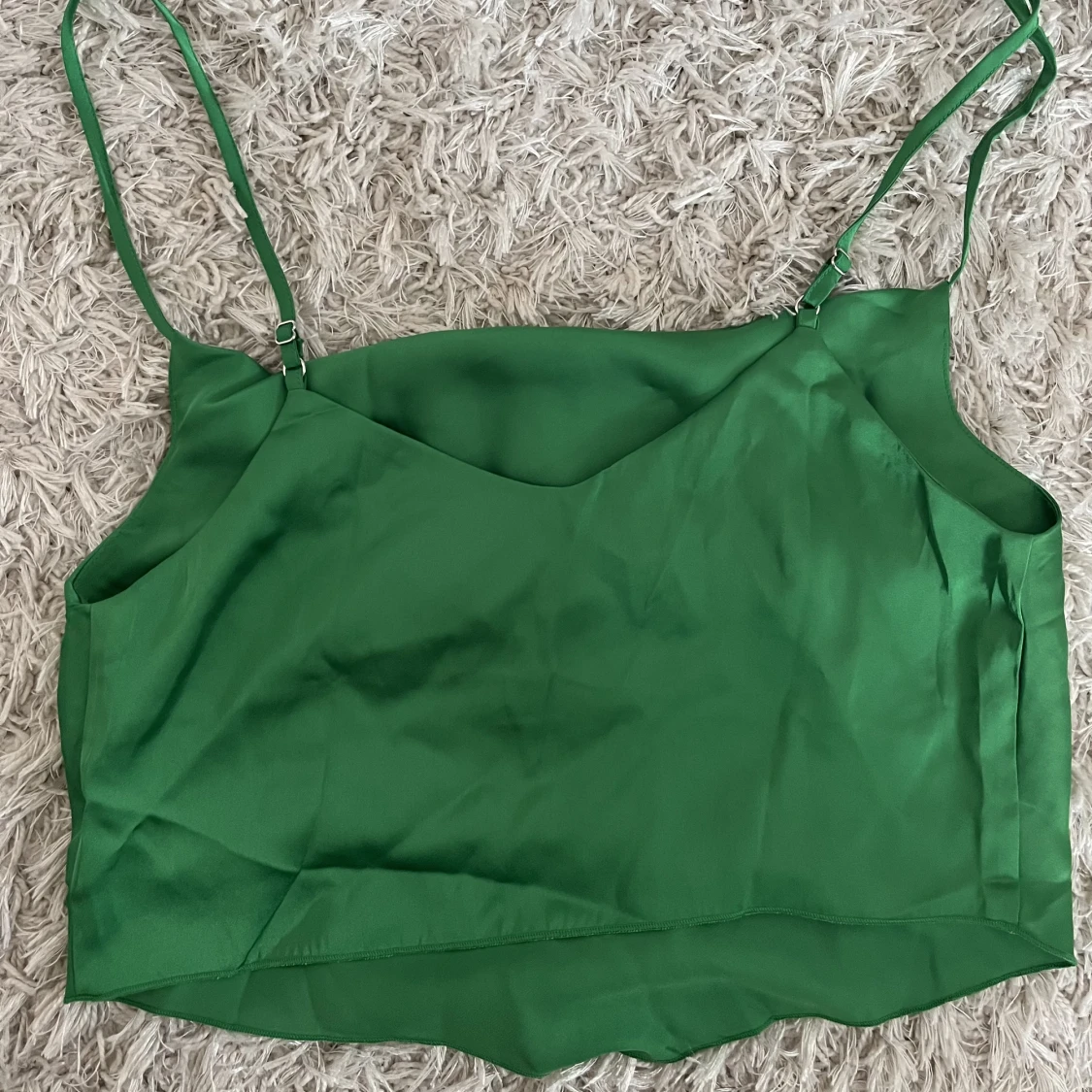 Grön siden topp - 90