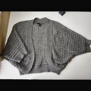 Kofta - Så snygg kofta!! Storlek M❤️