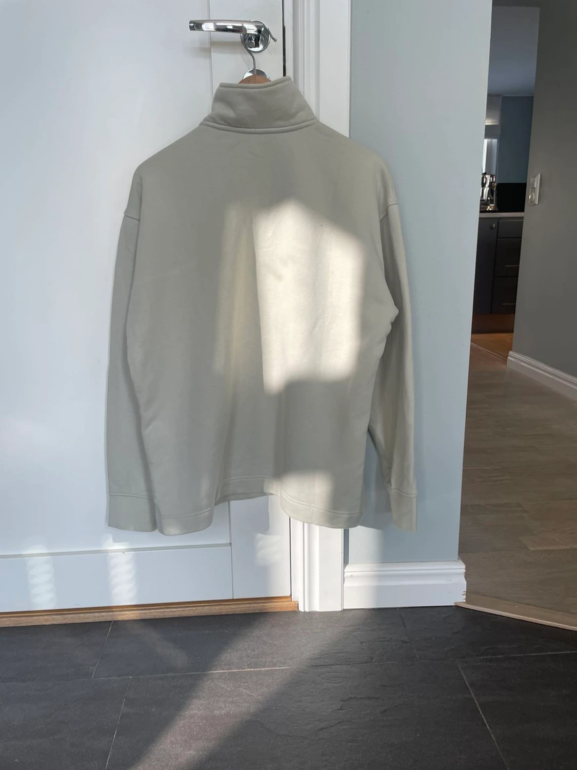 Arket tröja i storlek M - 90