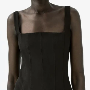 Zara topp - Super snygg zara topp som tyvärr inte kommer till användning. Helt ny