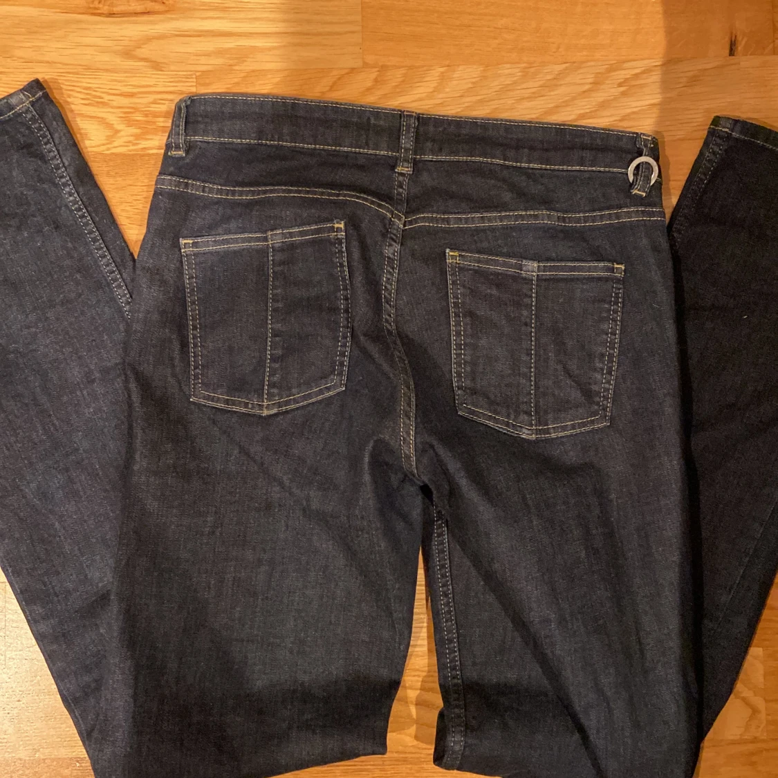 Lågmidjade straight jeans!  - 91