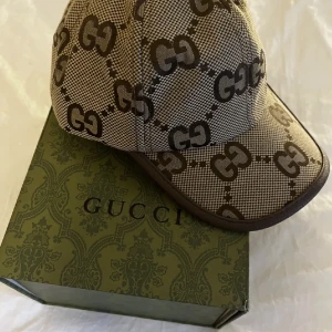 Gucci keps  - Gucci keps juni 