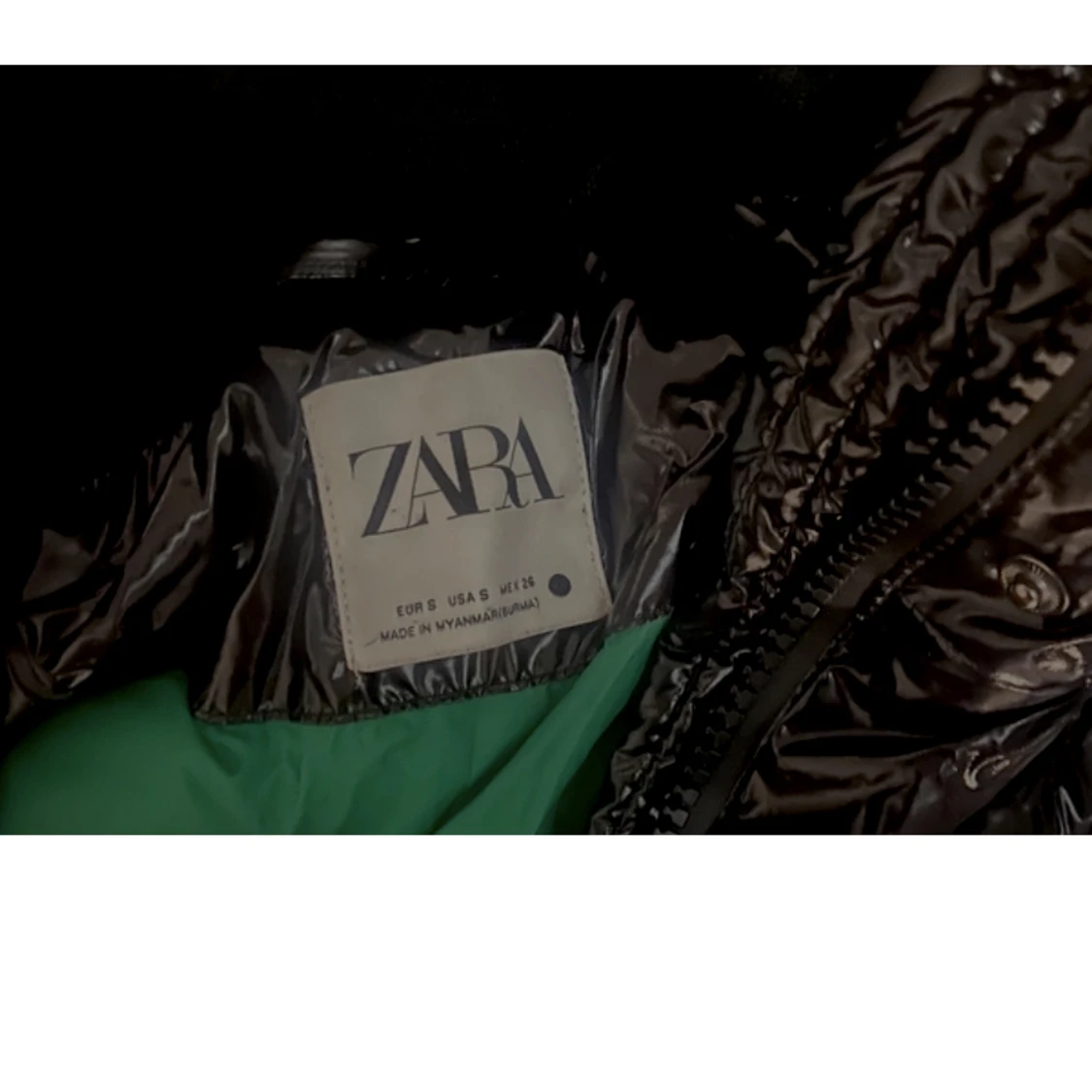 Glansig zara jacka - 91