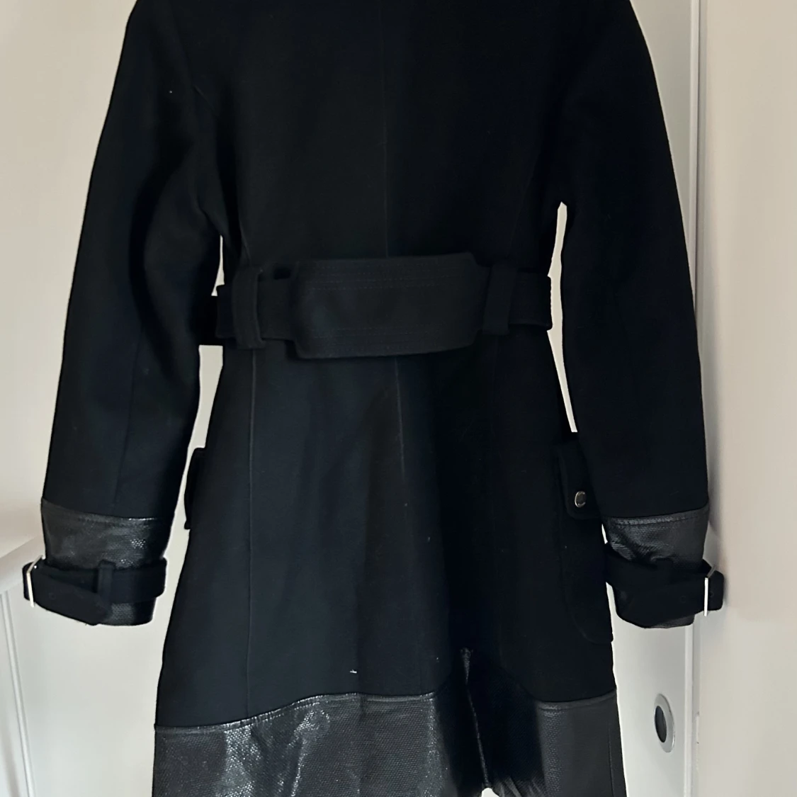 Karen Millen kappa - 90