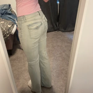 Jenas - Snygga jeans från hm men kommer inte till användning jag är 172 som referens 