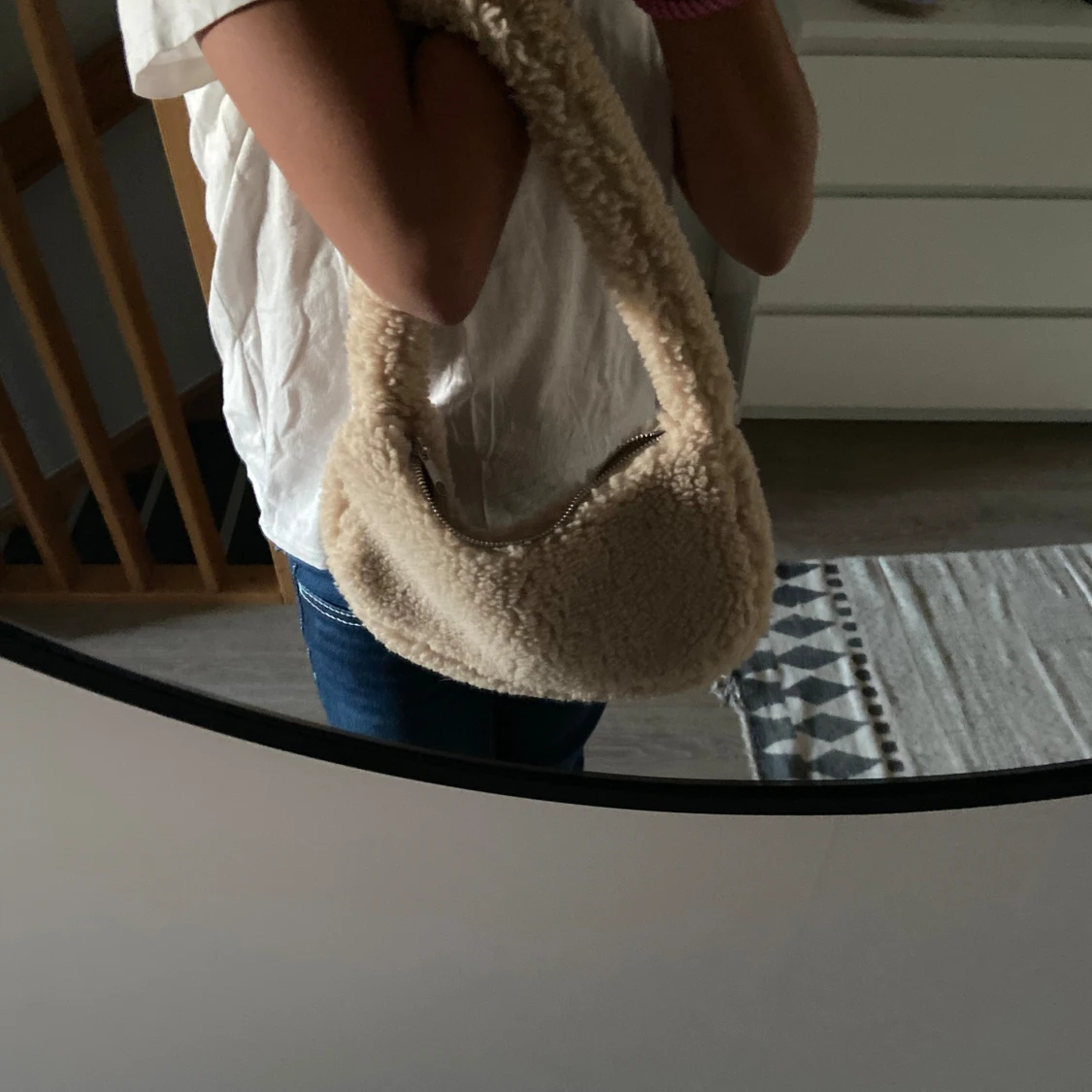 Jätte gullig fluffig väska💋, nästan oanvänd  - 92