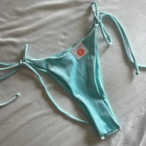 Bikinitrosor fr bikbok - Lappar kvar 55kr