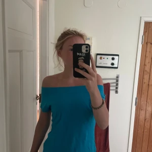 Off shoulder topp - Jättesnygg Off shoulder tröja