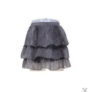 Svart volangkjol - köpt från Sellpy, har inte kommit till användning☺️