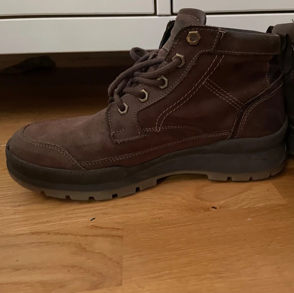 Bruna läder kängor - 90