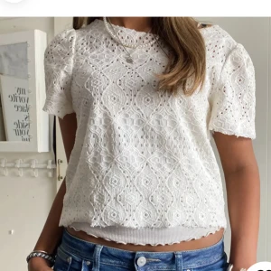 Blus - Så fin från salt som jag fixade till sjölv!!!💗 så fin kontakta vid frågor! LÅNAD BILD FEÅN MITT ANDRA KONTO!❤️