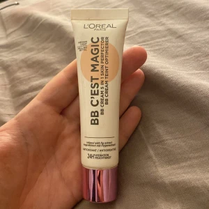Helt oanvänd bb cream - Den är lite för ljus för mig så säljer nu!🥰