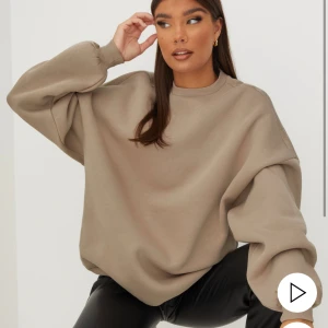 Perfect oversized sweatshirt, nelly - bra skick, världens skönaste passform, har i alla färger 😫 säljs nytvättad såklart 🫶🏻
