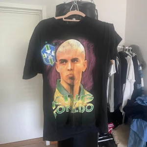 Vintage brazil t shirt  - Säljer denna feta t shirt som du definitivt behöver, priset är inte fast så hör av er.