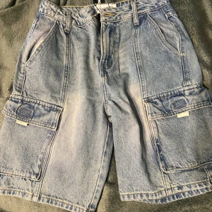 Cargo shorts - Helt nya, har aldrig använt pga fel storlek 